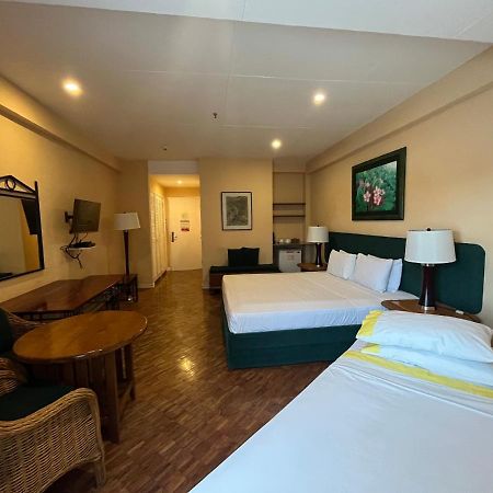 Coco Grande Hotel Dumaguete City Екстер'єр фото