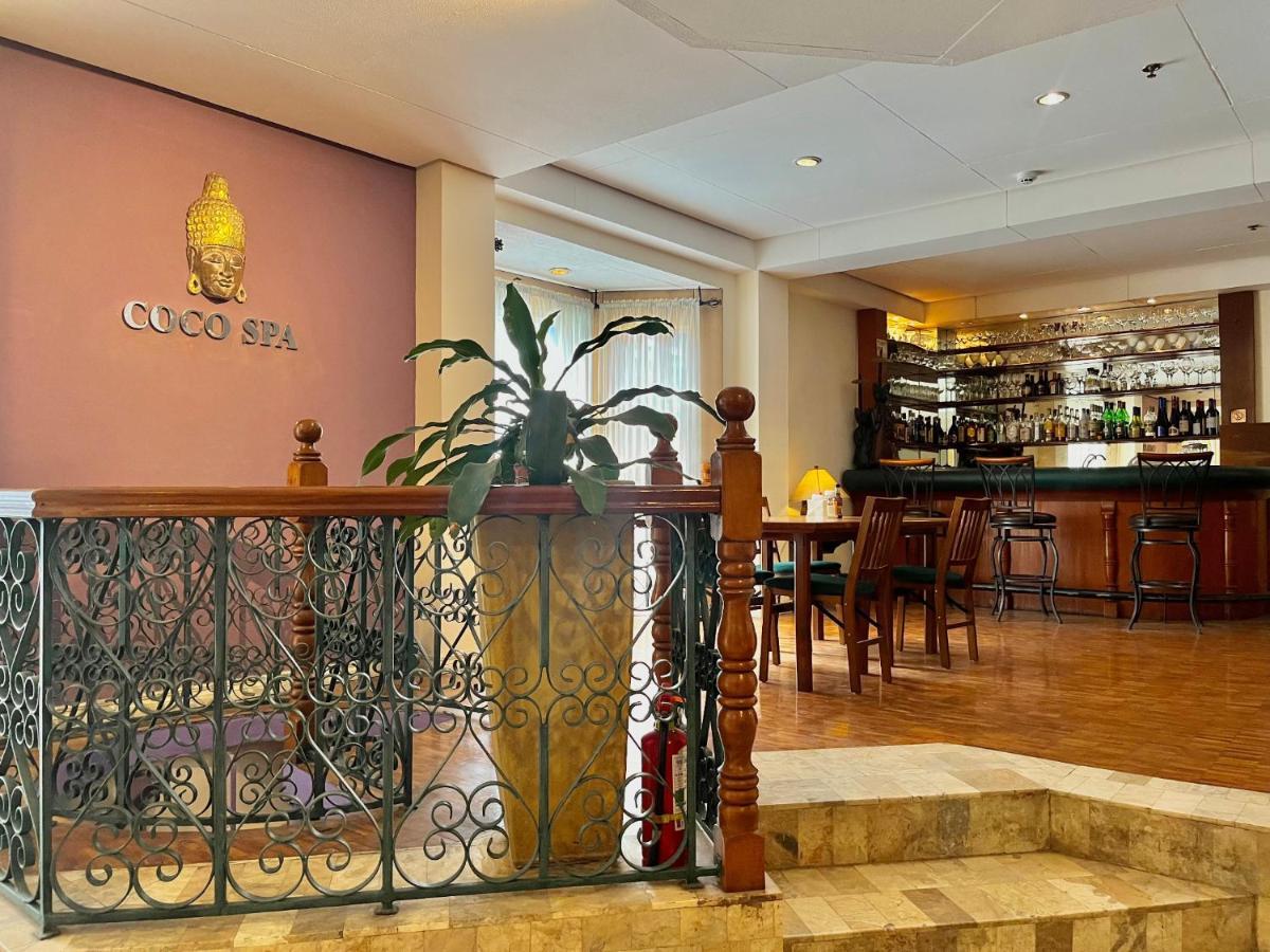Coco Grande Hotel Dumaguete City Екстер'єр фото