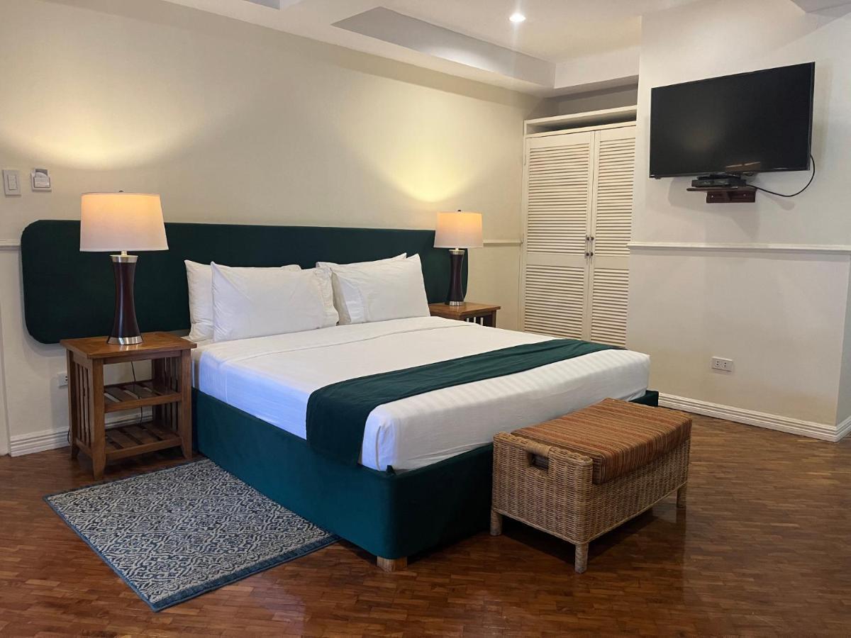 Coco Grande Hotel Dumaguete City Екстер'єр фото