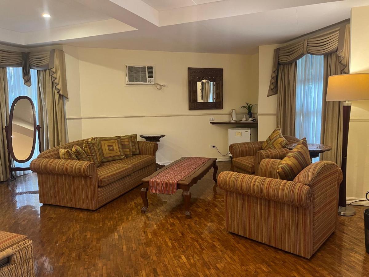 Coco Grande Hotel Dumaguete City Екстер'єр фото