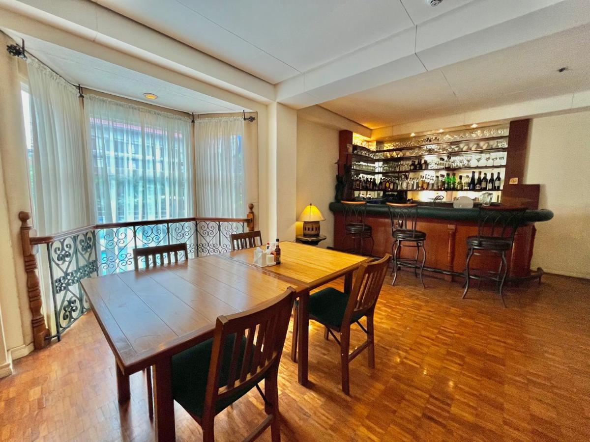 Coco Grande Hotel Dumaguete City Екстер'єр фото